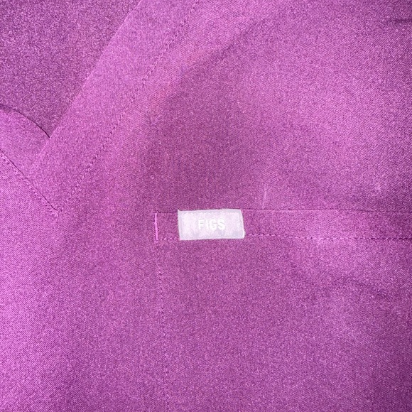 Figs Catarina Scrub Top- Deep Purple - Picture 6 of 7